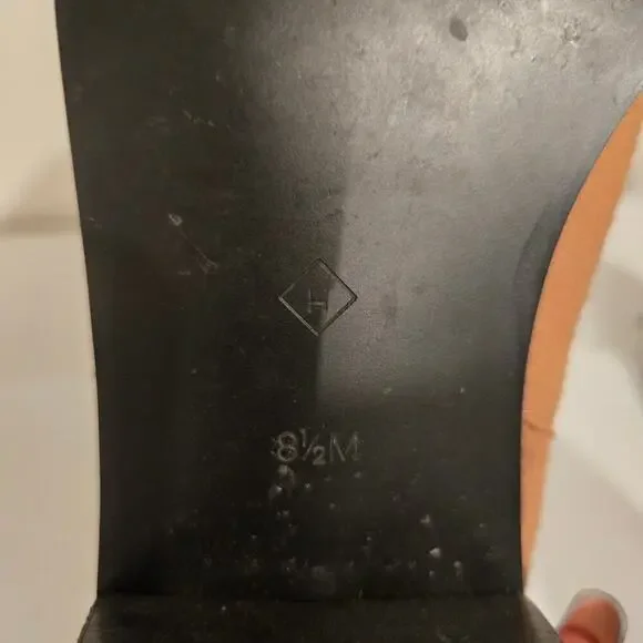 Halogen Skylar Pointy Toe Suede Booties Tan Black Slip On 8.5 - Picture 4 of 9